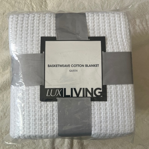 Lux Living Other - Lux Living Basketweave 100% Cotton Blanket: NEW